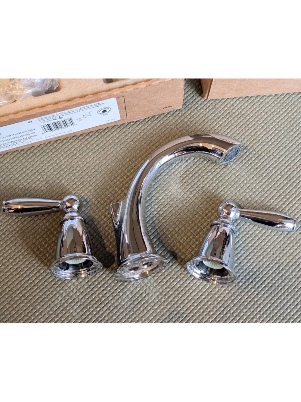 Moen Brantford T6620 Chrome Two-handle Widespread Bathroom Faucet Set New in Box - Picture 3 of 10